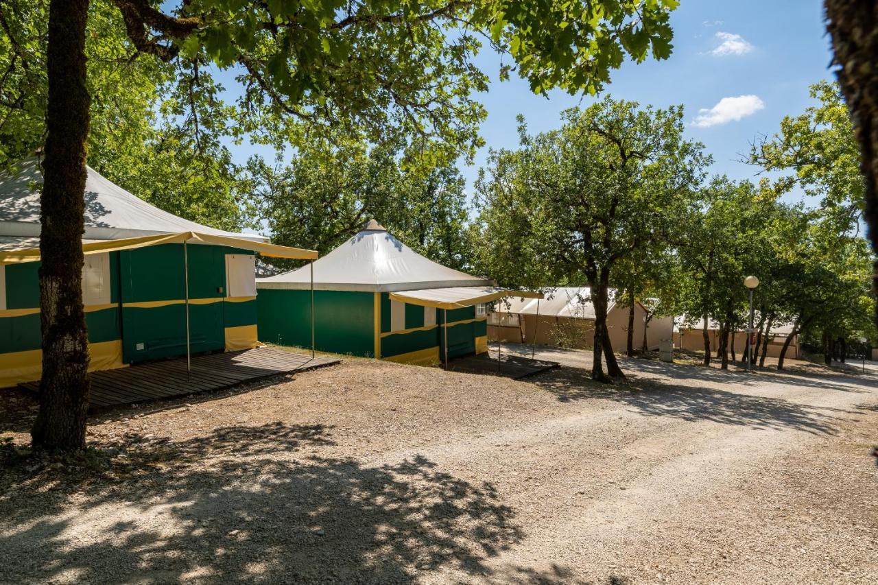 Hotel Camping Les Reflets Du Quercy Crayssac Exteriér fotografie