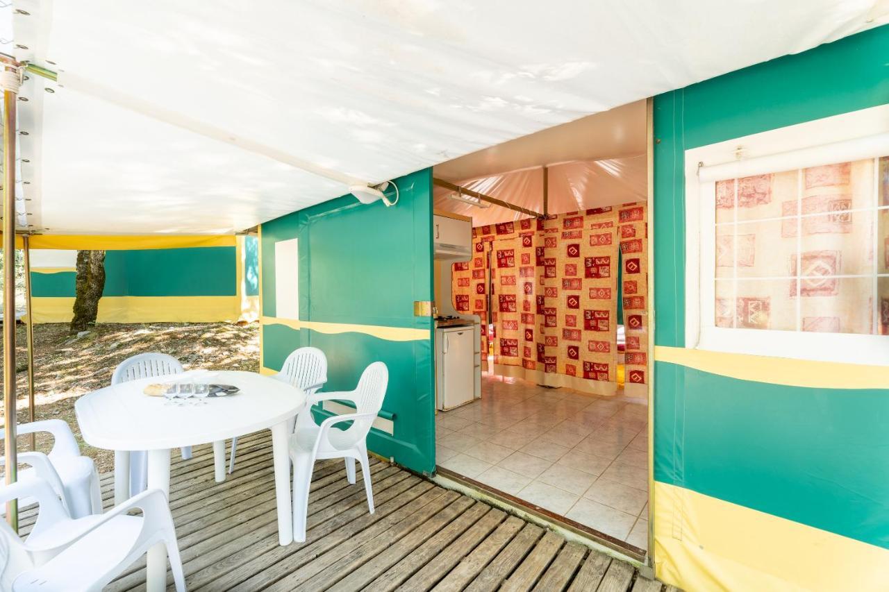 Hotel Camping Les Reflets Du Quercy Crayssac Exteriér fotografie